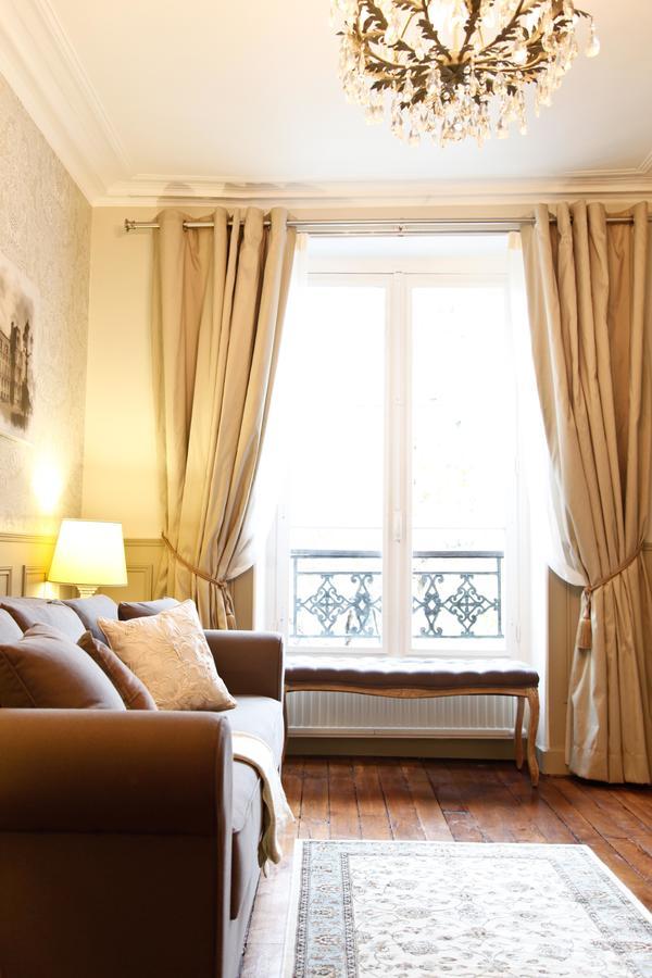 Le Triomphe Elysees París Exterior foto